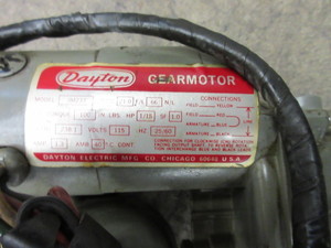 lot 528 image: DAYTON GEAR MOTORS