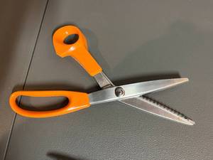 lot 48 image: Scissor & Knife Lot