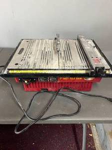 lot 71 image: 7 Wet tile saw