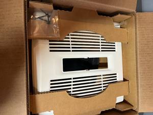 lot 94 image: Exhaust Fan Broan AER110L