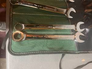 lot 105 image: Crescent & Gear Wrench Set