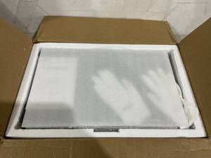 lot 123 image: REPTI ZOO 10-Gallon Glass Reptile Tank with Sliding Screen Top