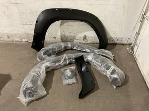 lot 320 image: YHTAUTO OE Factory Style Front & Rear Fender Flares with Hardware Kit