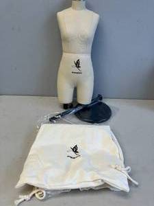 lot 427 image: lavandeform Half Scale Dress Form