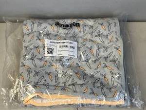 lot 431 image: 3 Pack Unisex Kids Swaddle Blankets - CarrotsBunny
