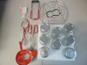 lot 447 image: Kitchen Canning Set with 8 Pcs and 8 Jars - Red