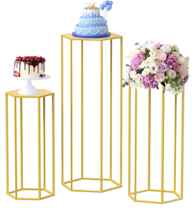 lot 255 image: Mugiden Hexagon Pedestal Stands - Gold