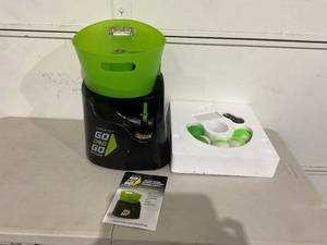 lot 55 image: Hyper Pet GoDogGo Fetch Dog Ball Launcher Machine