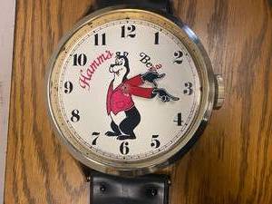 lot 64 image: Hamms Beer Wristwatch Clock