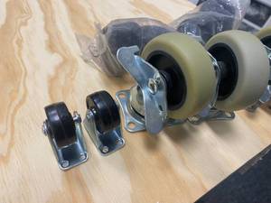 lot 86 image: Ten Caster Wheels