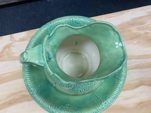 lot 87 image: Vintage Style Pitcher and Bowl