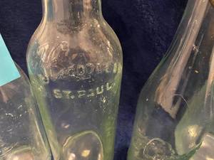 lot 115 image: Vintage Hamms Beer St. Paul Glass Bottles