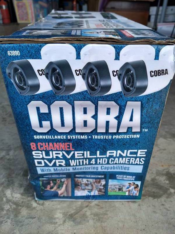 Cobra 8 Channel Surveillance DVR with 4 HD Cameras and Mobile Monitoring  Capabilities : : Electrónicos