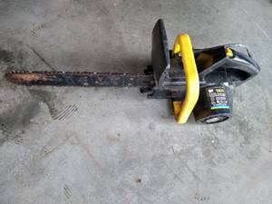 lot 2 image: WEN 14 Electric Chainsaw