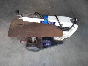 lot 24 image: Jet Brand Vintage 15 Scroll Saw