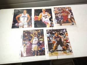 lot 72 image: (5) Autographed Basketball 8-12x11 Photos