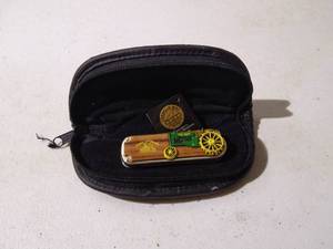 lot 217 image: Franklin Mint John Deere Collectible Knife