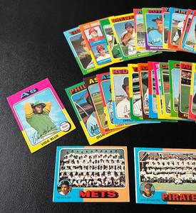lot 32A image: 1975 Topps Mini Lot of 34 Cards - VGEX-EX Condition Vintage Baseball Cards