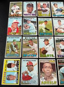 lot 130 image: 1967 Topps 20 Card Vintage Baseball Lot