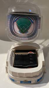 lot 290 image: 1991 Topps Stadium Club Special Edition Stadium Set - 200 Baseball Cards and Display