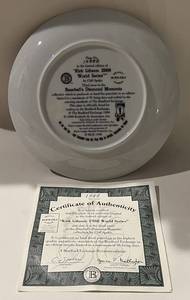 lot 297 image: Kirk Gibson 1988 World Series Limited Edition Plate by Bradford Exchange with COA, Baseball Diamond Moments