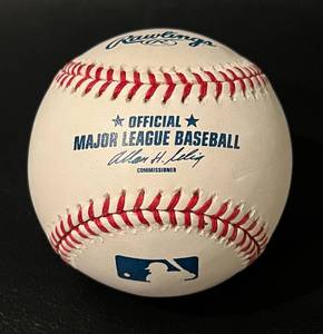 lot 309 image: Scott Baker Signed Baseball, OMLB Selig Ball, Minnesota Twins