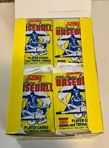 lot 334 image: 1990 Score Baseball Pack Box - 36 Packs Sealed Baseball Cards