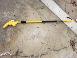 lot 34 image: Wen Lumberjack Electric Limb Cutter