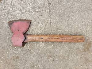 lot 83 image: Hatchet