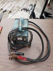 lot 114 image: Vintage Cold-Start Battery Charger