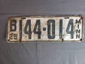lot 119 image: 1925 Minnesota License Plate