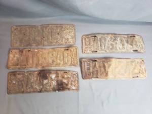 lot 121 image: Lot of 5 Minnesota License Plates 1918,1929, 1932, 1936, 1939