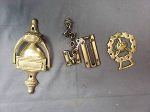 lot 147 image: Brass Door Knocker, Wolf Emblem, Door Chain Lock