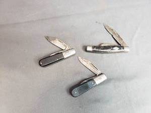lot 156 image: Lot of 3 Vintage Pocket Knives