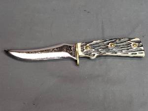lot 158 image: Imperial Hunting Knive