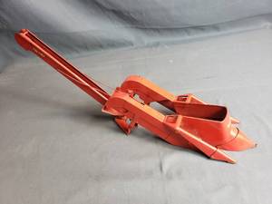 lot 177 image: 116 Tru-Scale Corn Picker