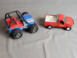 lot 202 image: Tonka Buggy and aToy Ford Pickup