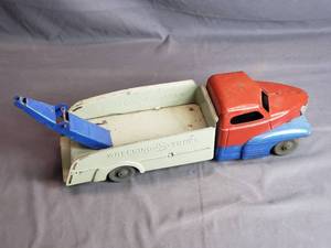 lot 205 image: Buddy L Wrecking Truck