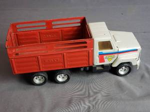 lot 206 image: Ertl Midway Express Truck