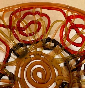 lot 104 image: Vintage Colorful Lucite Spaghetti Bowl