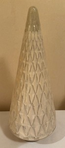 lot 106 image: Nice Neutral Glass Abstract Decorative Tree Figurines