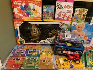 lot 219 image: Kids Complete Collection of Fun