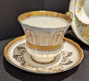 lot 56 image: Assorted Vintage Painted Porcelain Teacups