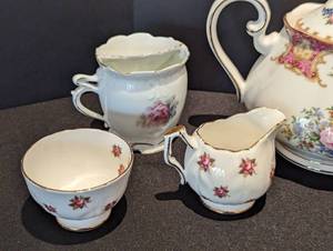 lot 63 image: Vintage Porcelain Teapots and More