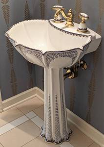 lot 77 image: Kohler Russian Teacup Design on Atatole Lavatory Pedestal
