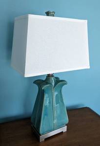 lot 13 image: Uttermost Ceramic Tulip Table Lamp