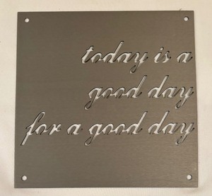 lot 247 image: Variety of Humorous Decor