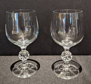 lot 91 image: Claudia Crystal Wine Goblets