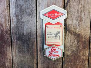 lot 3 image: Vintage Grain Belt 1978-79 Calendar Wall Hanger