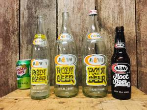 lot 84 image: Vintage 4 A&W Root Beer Bottles